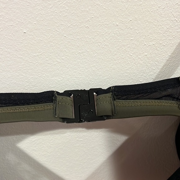 Sexy Sports bra olive Green size medium - Picture 5 of 5